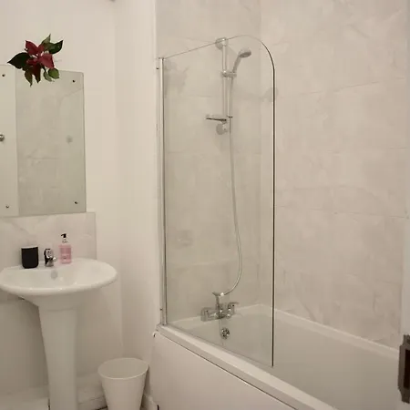 Modern 2 Bedroom Ifsc In Spencer Dock